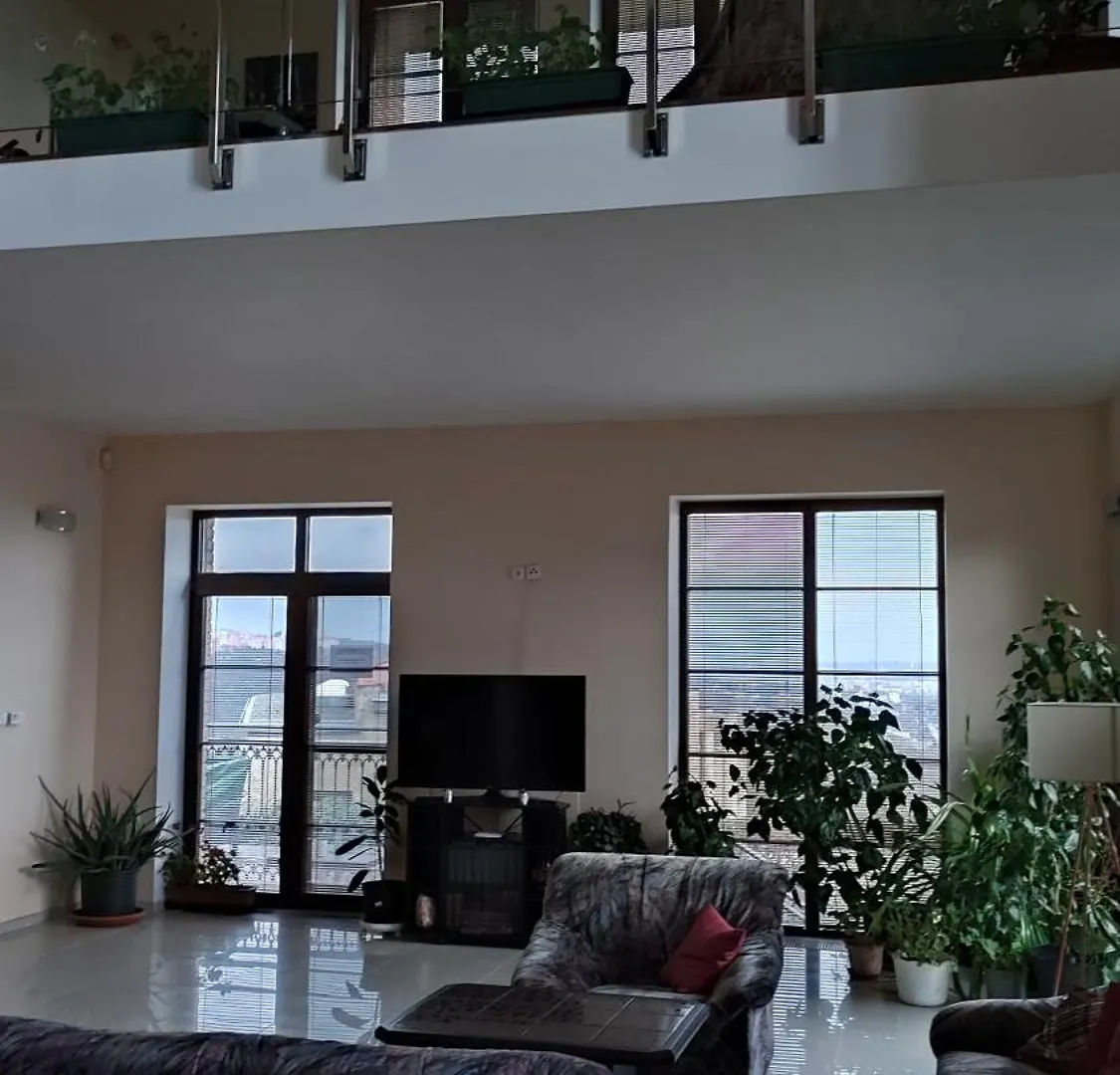 Villa Homestay Nad Helmrovkou Prag