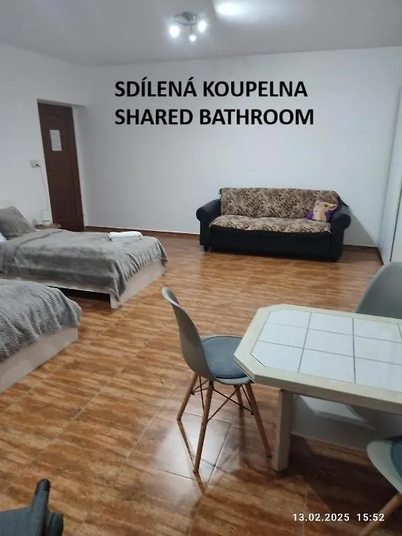 Villa Homestay Nad Helmrovkou Prag